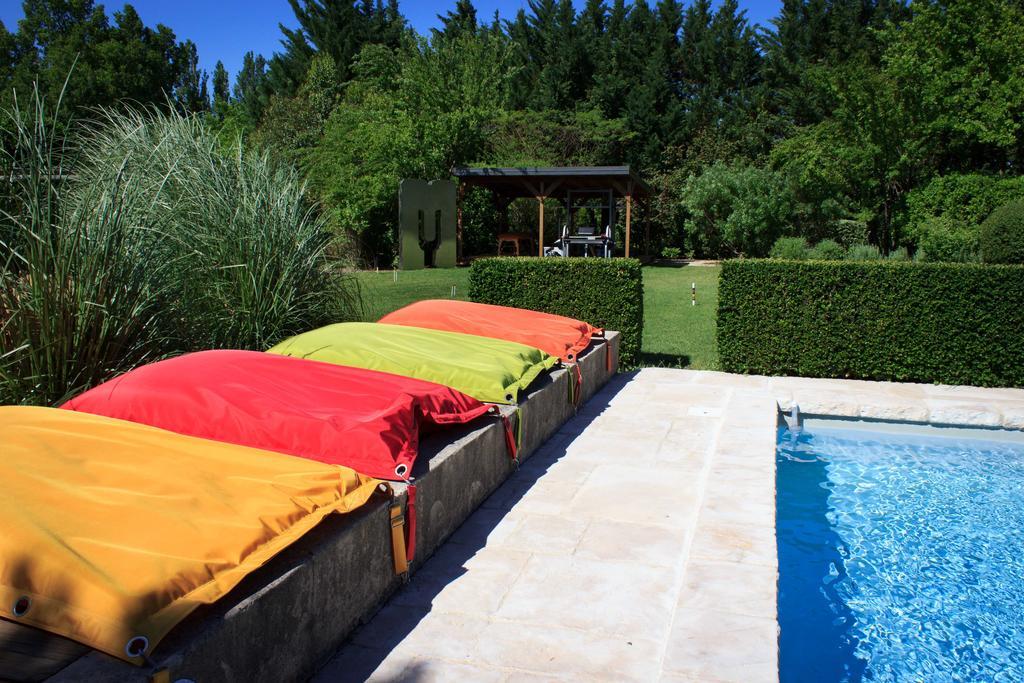 Les Carmes And Spa Le Thor Exterior foto