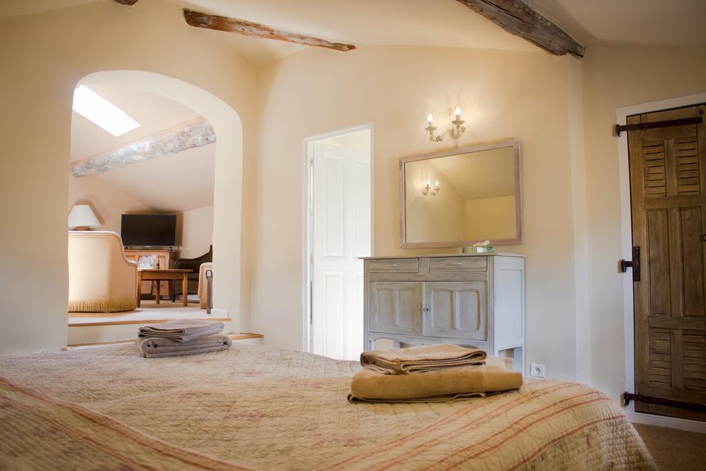 Les Carmes And Spa Le Thor Exterior foto